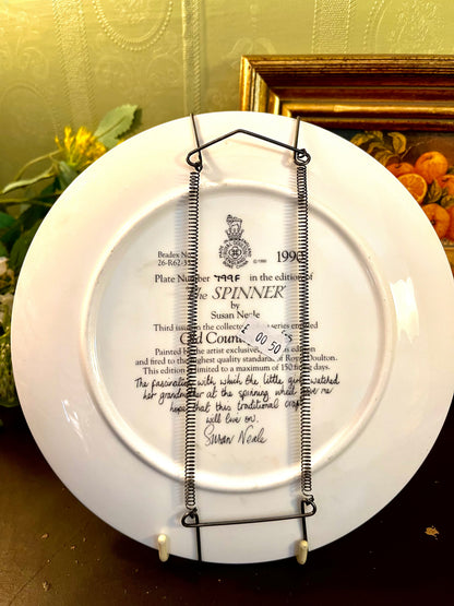 Royal Doulton The Spinner Collector Plate 20 cm
