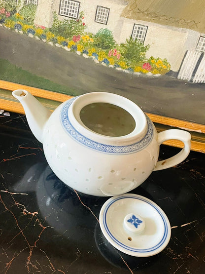 Vintage 1980s Chinese Porcelain Rice Grain Ware Teapot – Blue & White