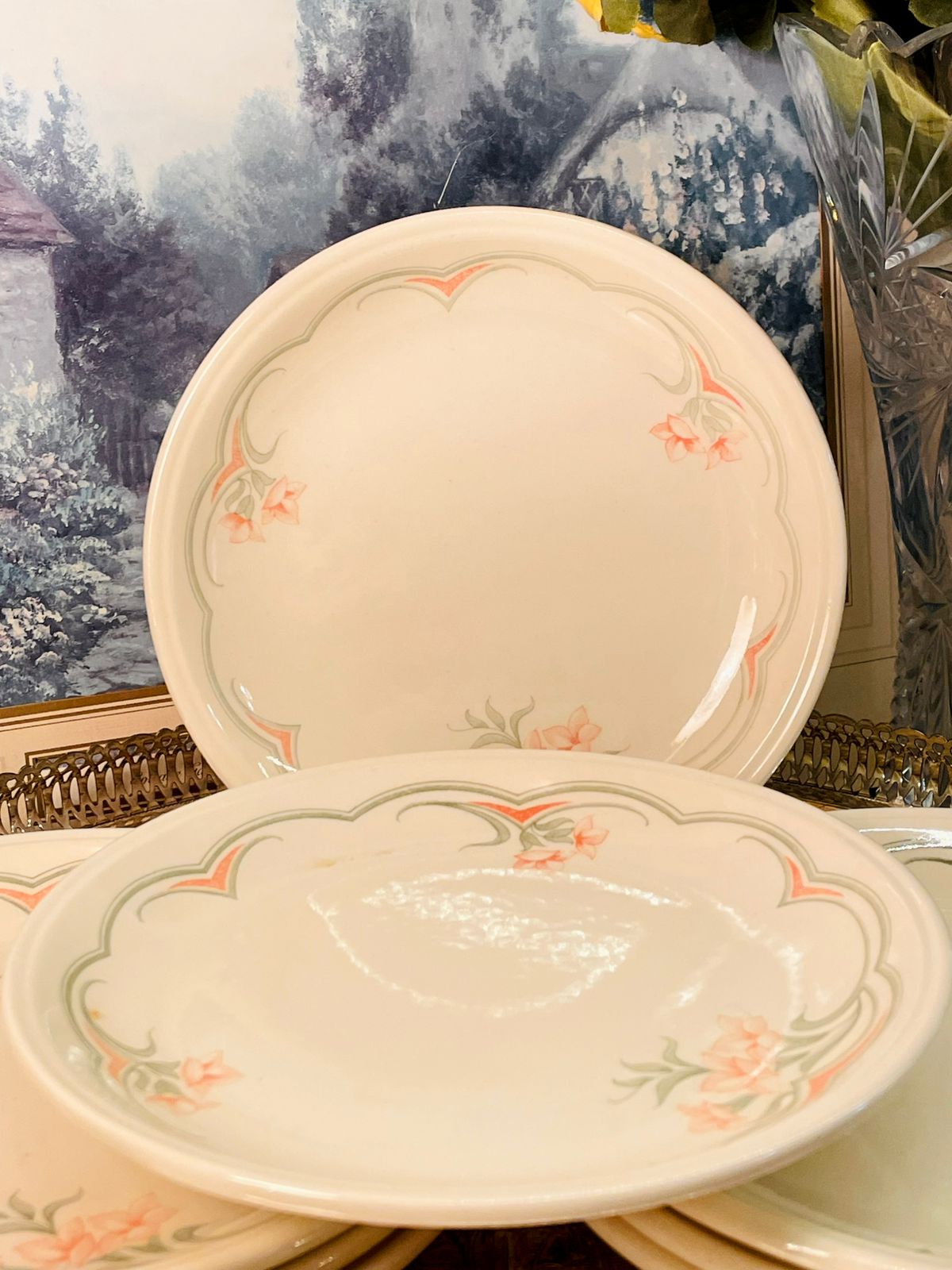 Biltons England Vintage  8 Floral Plates Set Cream