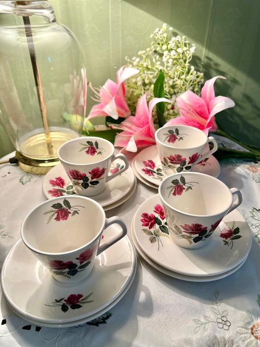 Johnson Bros England Rose Tea Set – 4 Cups, 4 Saucers & 4 Side Plates – 12 Piece Floral Set