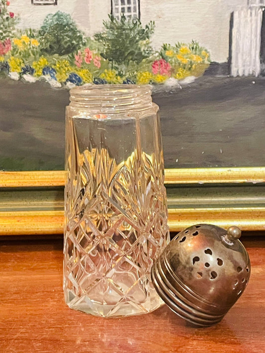 Vintage Crystal Salt and Pepper Shaker with Gold-Tone Lid– Elegant Tableware