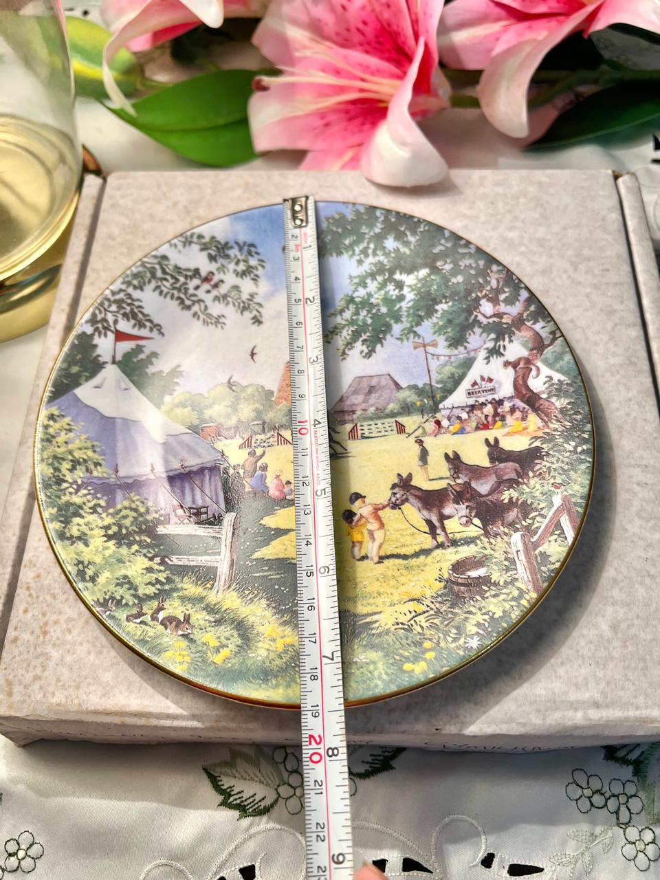 Royal Worcester Darling Buds of May Gymkhana Wall Plate 19 cm