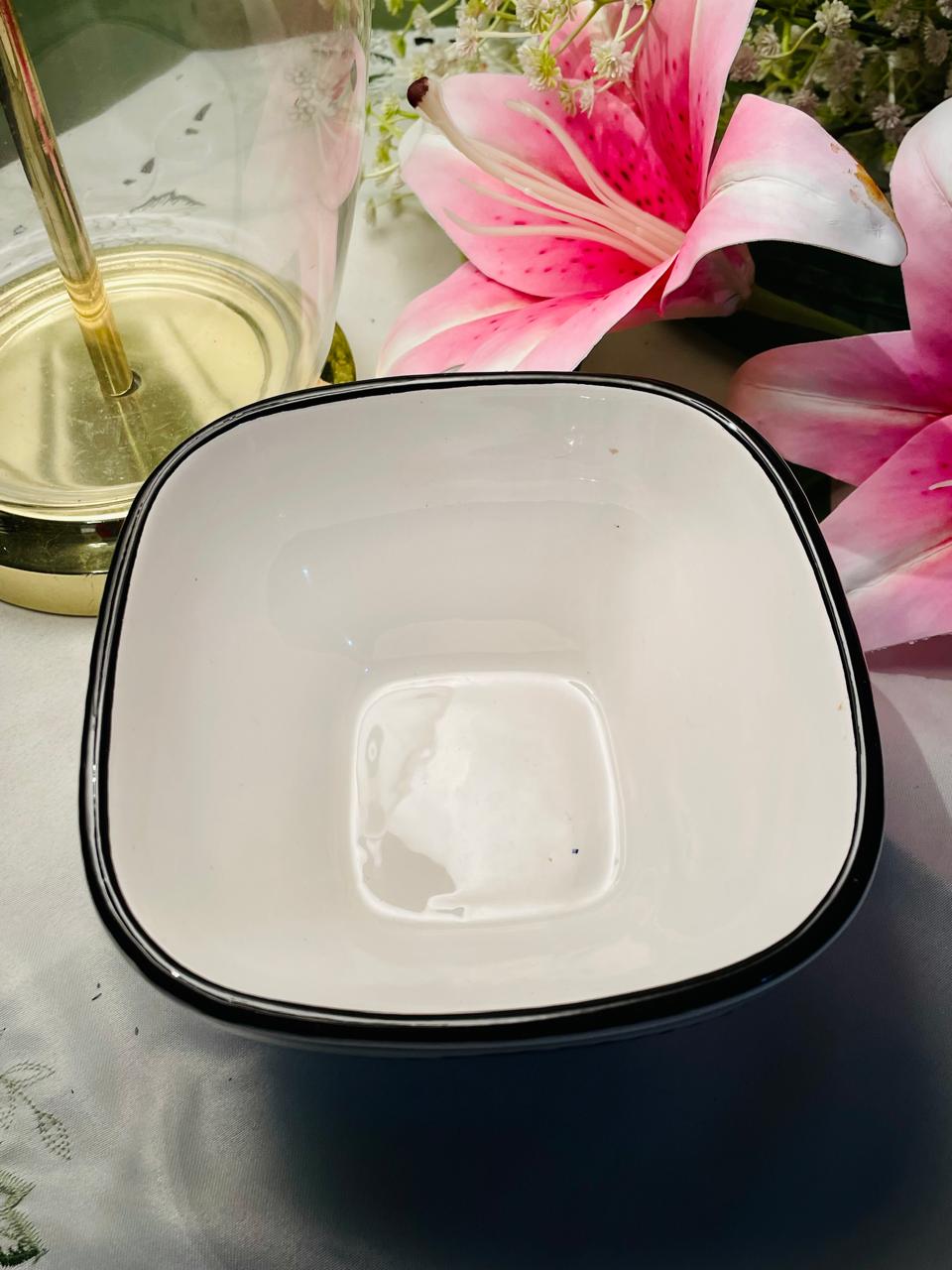 Black & White Hand-Decorated Square Ceramic Serving Bowl – 15 cm