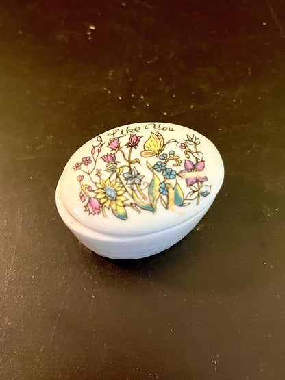 Vintage Floral Ceramic Trinket Box