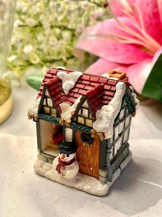 Vintage Snowman Cottage Miniature Decor 8 cm