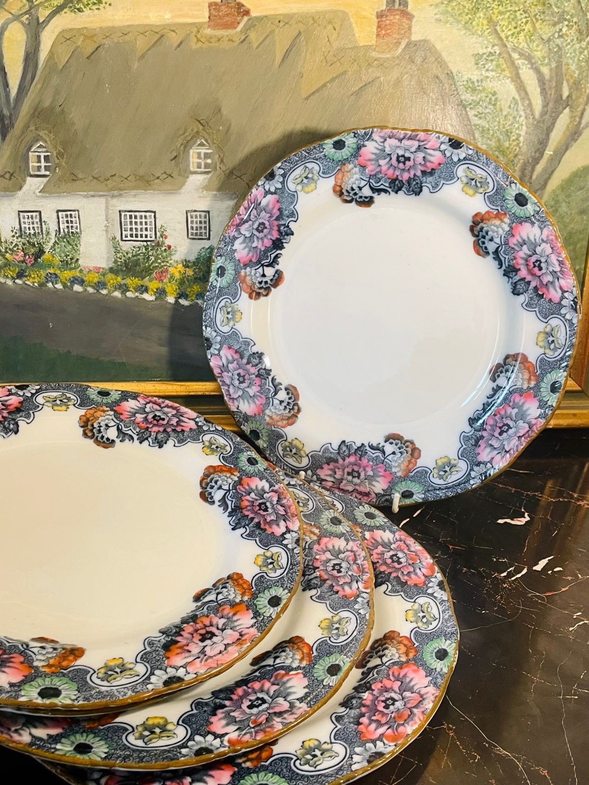 vintagecollection, woodandsonengland, cambridgeporcelain, englishchina, floralplates, goldrimchina, sunsetkitchen, cottagecoredecor, englishvintage, vintagehomepakistan, homedecorfinds, timelessantiques, dinnerplateset