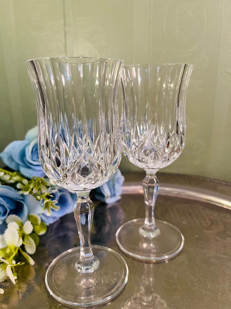 Vintage Crystal Wine Glasses Pair – 15 cm Cut Design