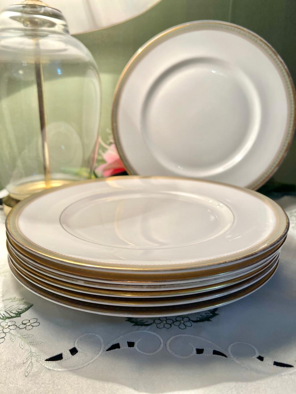 Royal Doulton Clarendon 10 Inch Dinner Plates – 6 Pieces