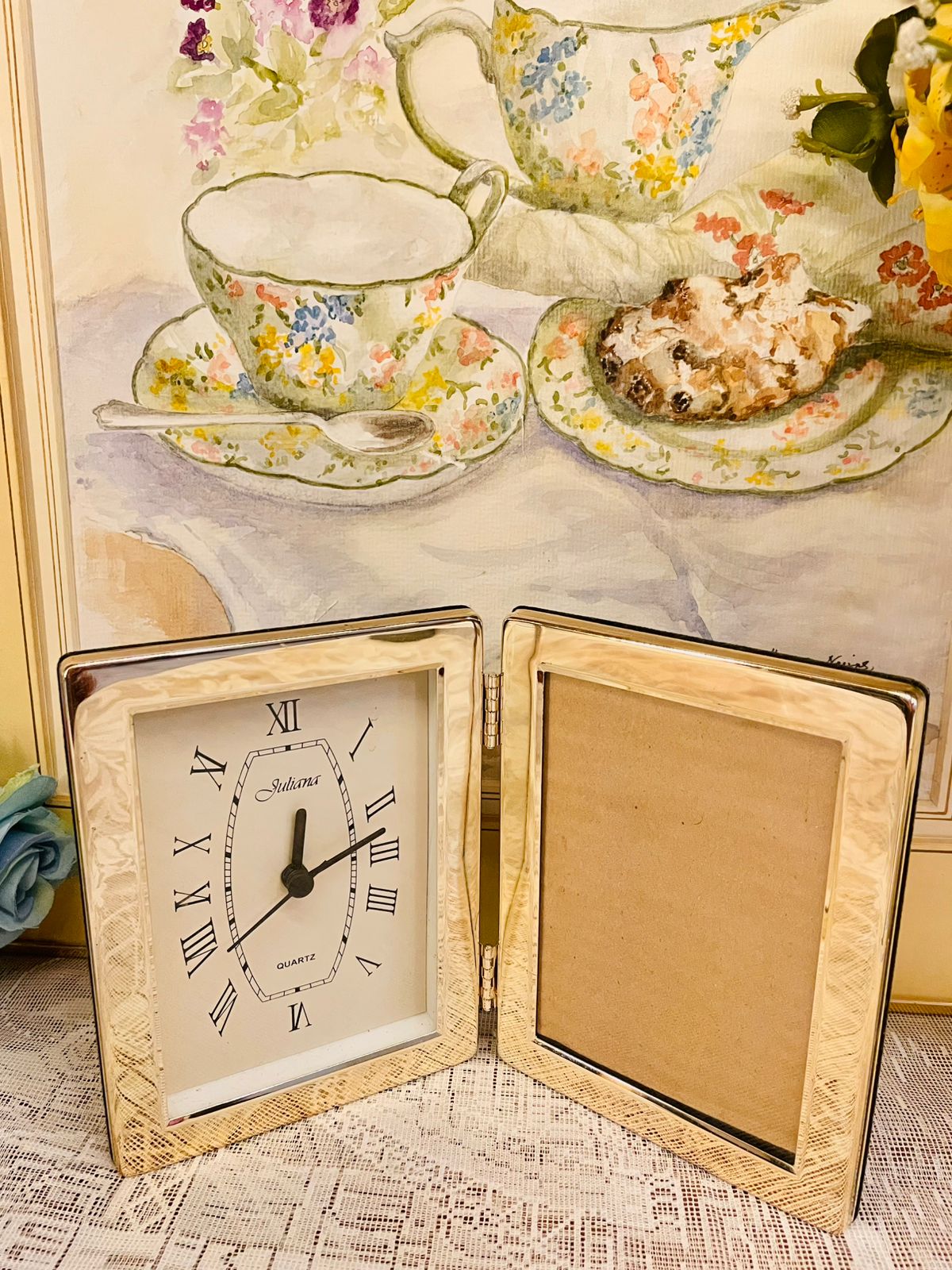 Vintage Sliver Clock with Photo Frame – Juliana Quartz