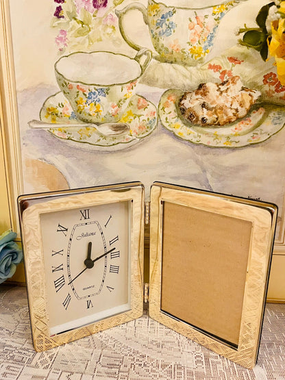 Vintage Sliver Clock with Photo Frame – Juliana Quartz