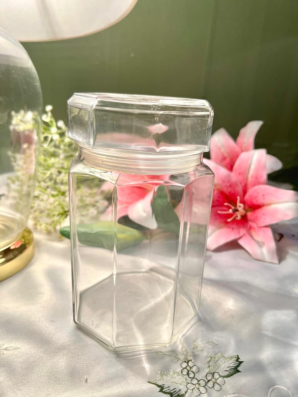 Vintage Clear Crystal Square Storage Jar with Lid – 18cm