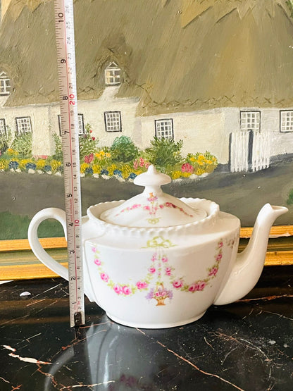 Vintage Pink Rose Garland Teapot with Matching Coaster – Fine Porcelain England