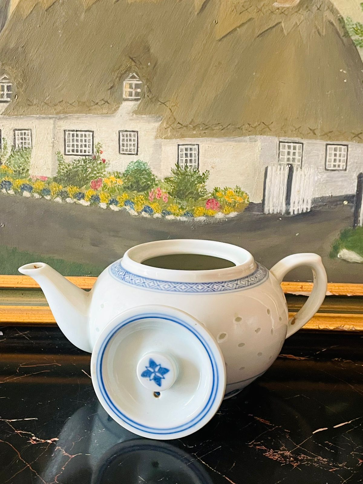 Vintage 1980s Chinese Porcelain Rice Grain Ware Teapot – Blue & White
