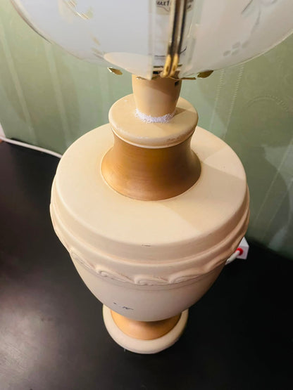 Elegant Vintage Tulip Glass Table Lamp with Gold Accents