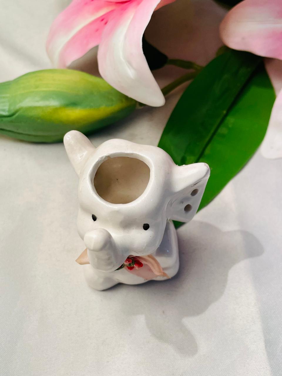 Vintage White Ceramic Elephant Mini Planter / Holder 7 cm