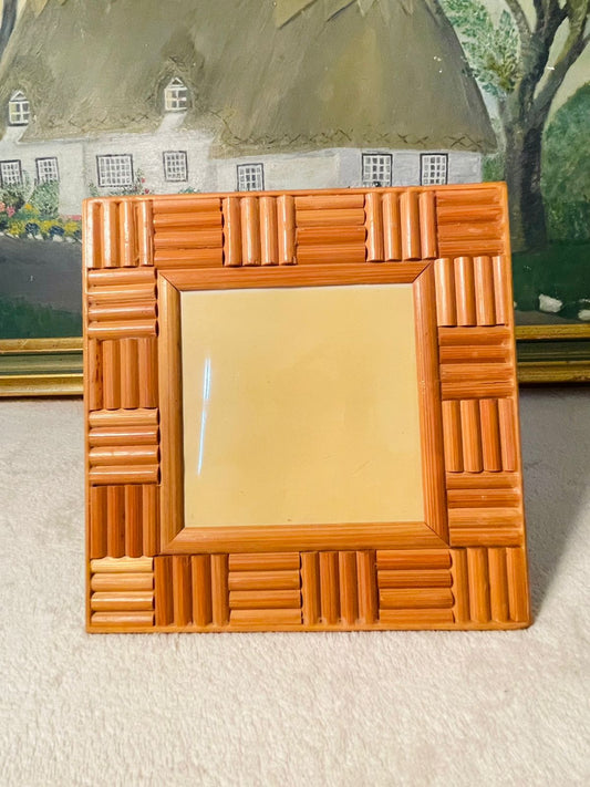 Italian Bamboo photo display Frame – 1960s Small Vintage Design | Mid-Century Wall Décor from Italy