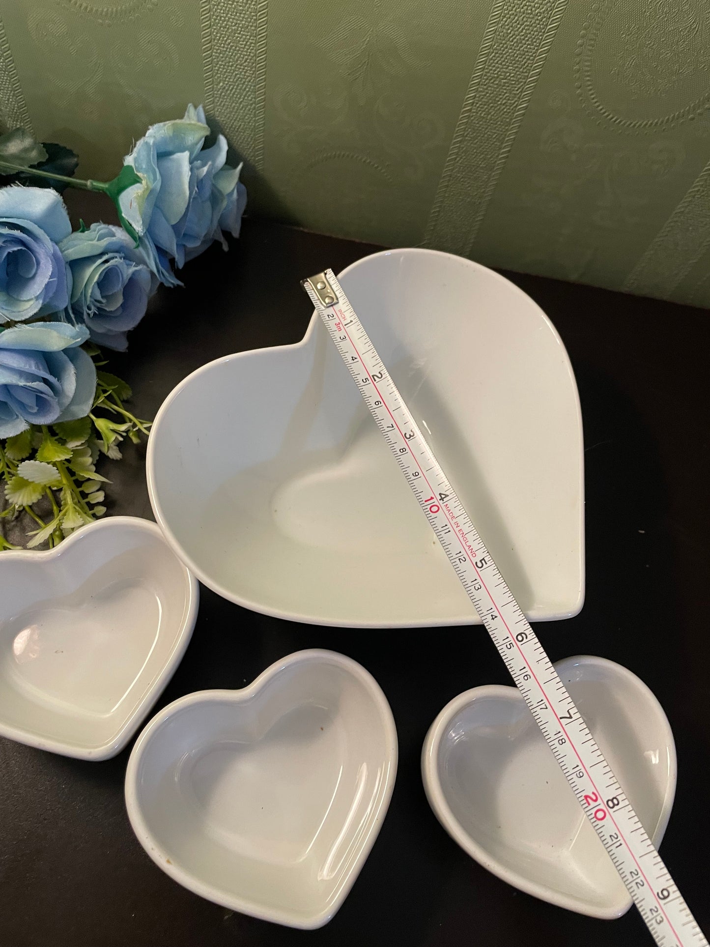 White Heart Shaped Ceramic Serving Bowl Set Four Pieces