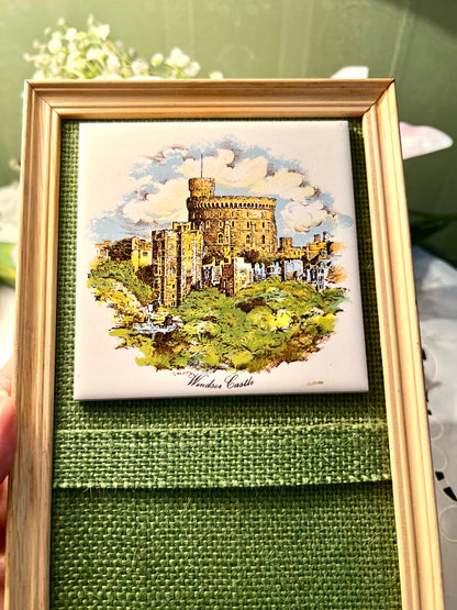 Vintage Ceramic tile Windsor Castle Framed Memo Board Green Fabric 31cm