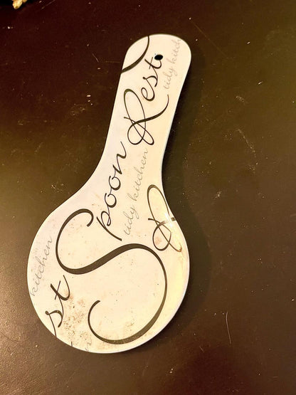 Modern Script Ceramic Spoon Rest