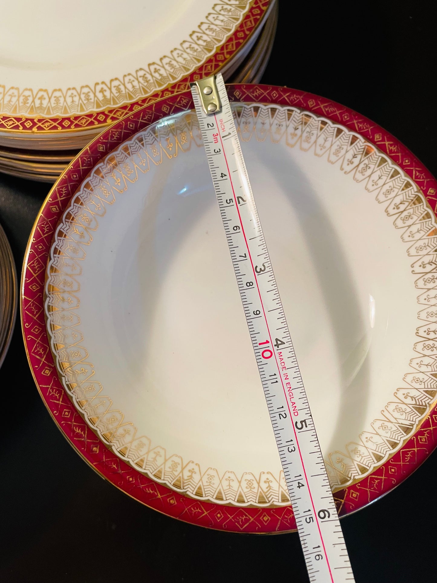 Majestic Royal Grafton Fine Bone China Dinner Set – Made in England – 18 Pieces