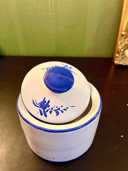 Blue & White Ceramic Sugar Bowl – Lidded Condiment Jar