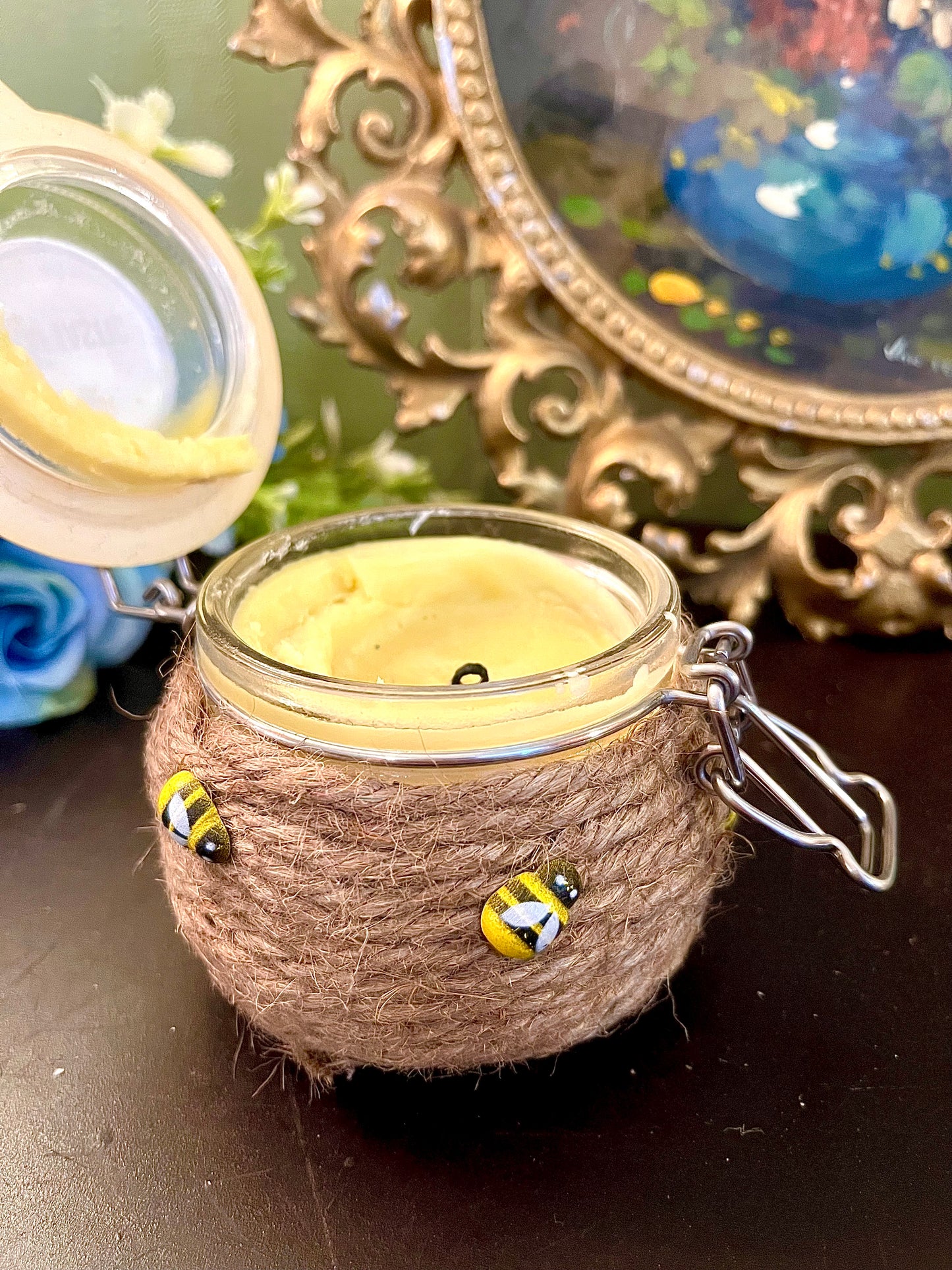Rustic Honey Bee Glass Jar Candle with Jute Wrap