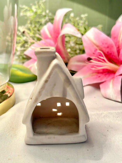 Vintage White Ceramic Cottage House Ornament 10cm