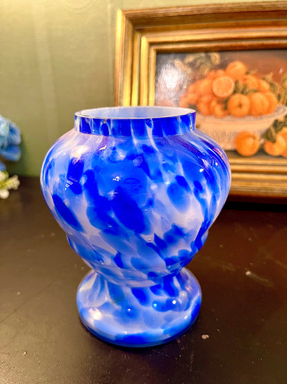 Blue and White Art Glass Bud Vase – Marbled Decorative Vase