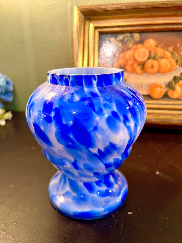 Blue and White Art Glass Bud Vase – Marbled Decorative Vase