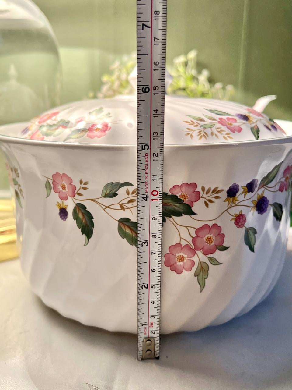 BHS Victorian Rose Covered Serving Bowl 9 in Made in Britain