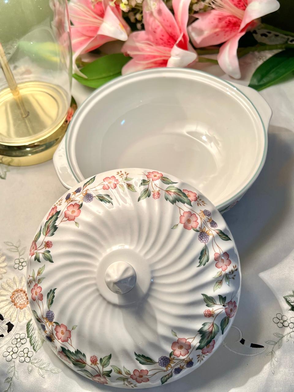 BHS Victorian Rose Covered Serving Bowl 9 in Made in Britain