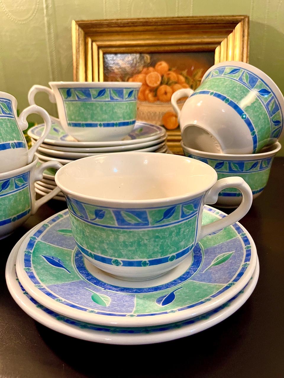 Churchill Vintage Fine China Tea Set Green Leaf – 16 Piece