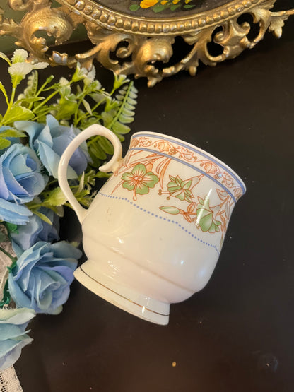 Vintage Floral Pedestal Mug with Gold Rim