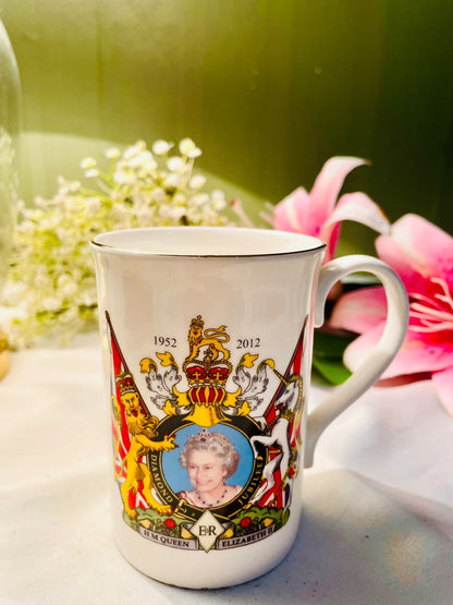 Queen Elizabeth II Diamond Jubilee 2012 Commemorative Mug – 4 Inch