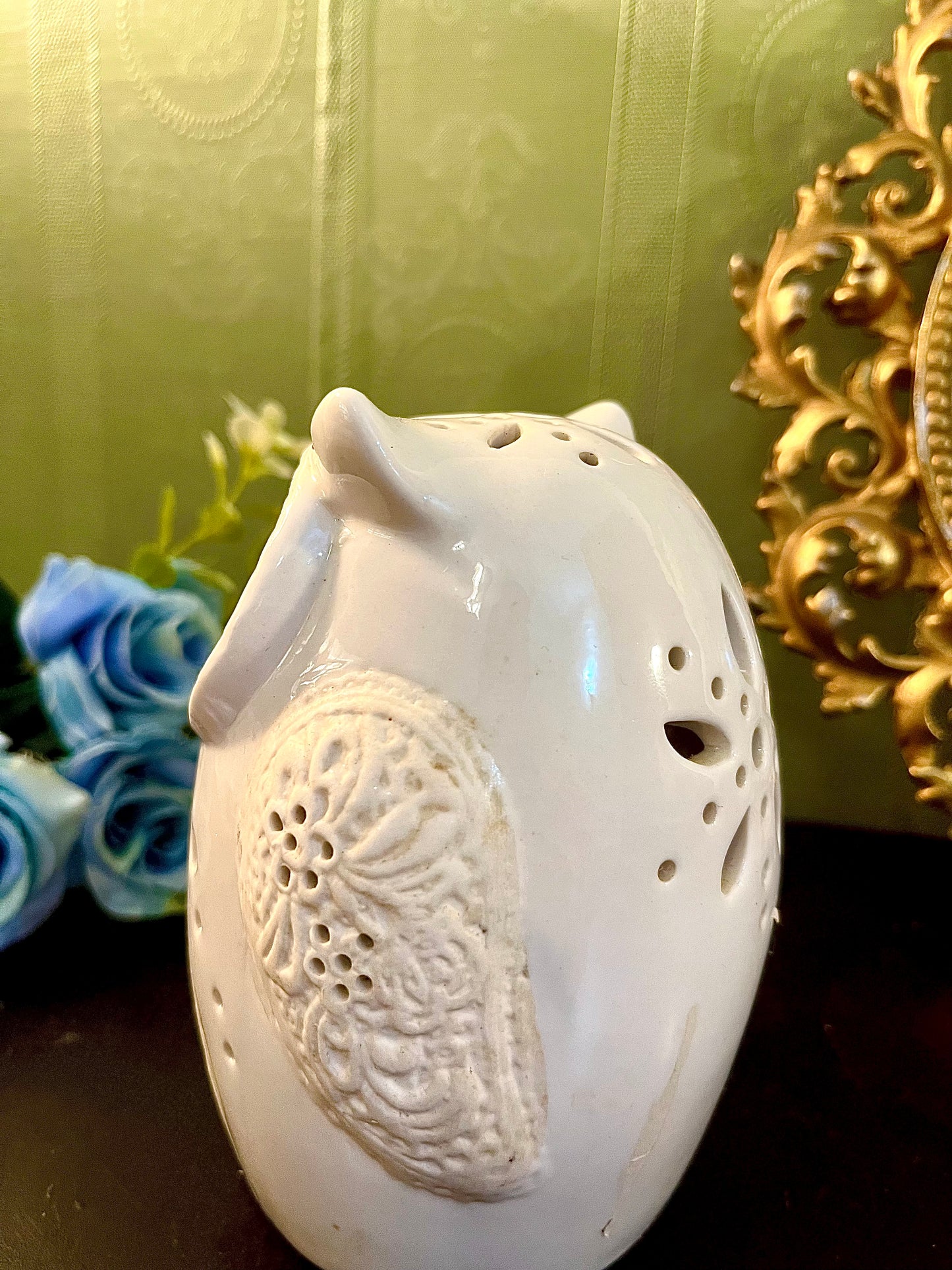 White Ceramic Owl Tealight Candle Holder