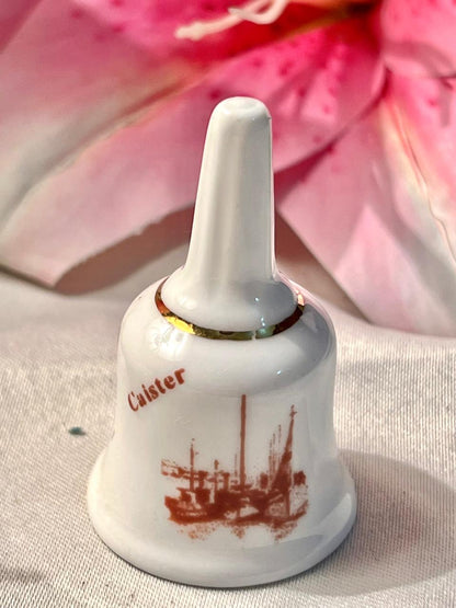 Caister Fine China Souvenir Bell – White & Gold 2.5