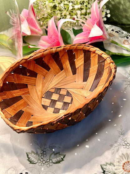 Woven Oval Serving Basket Approx. 24 cm