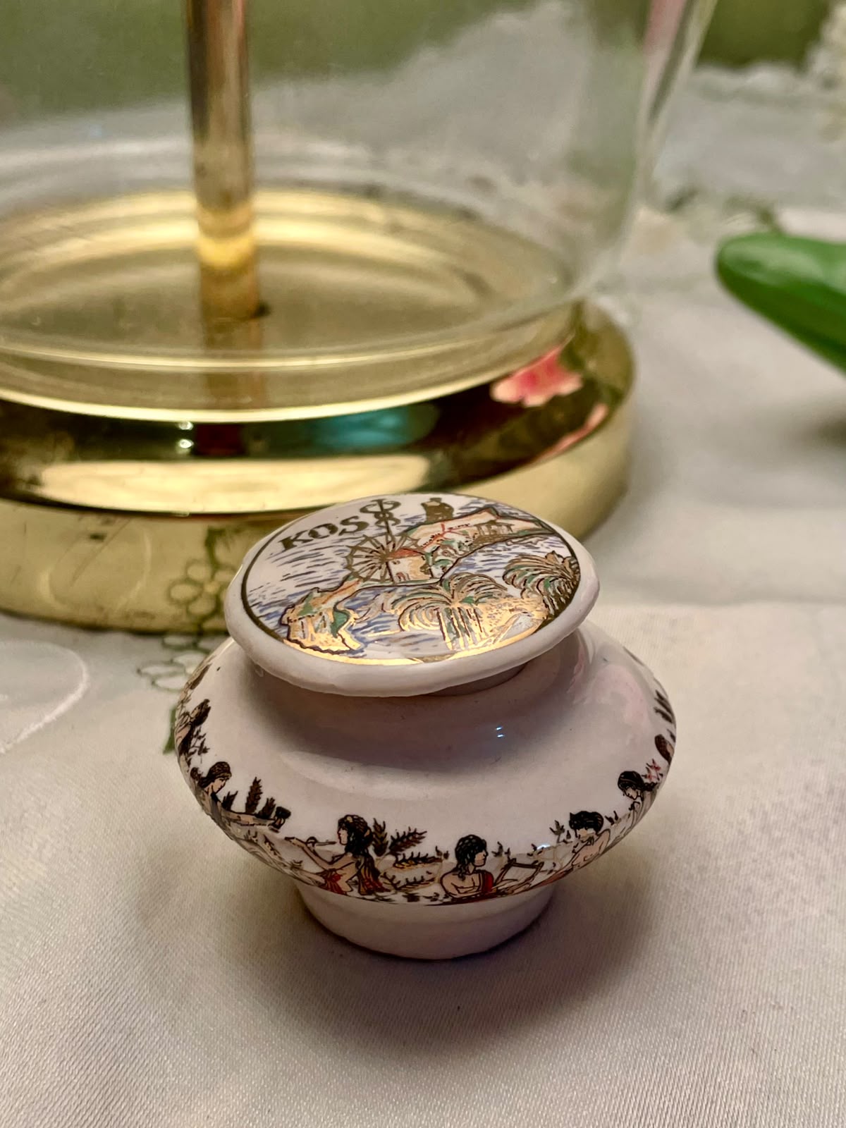 Vintage Miniature Ceramic Trinket Pot 4 cm