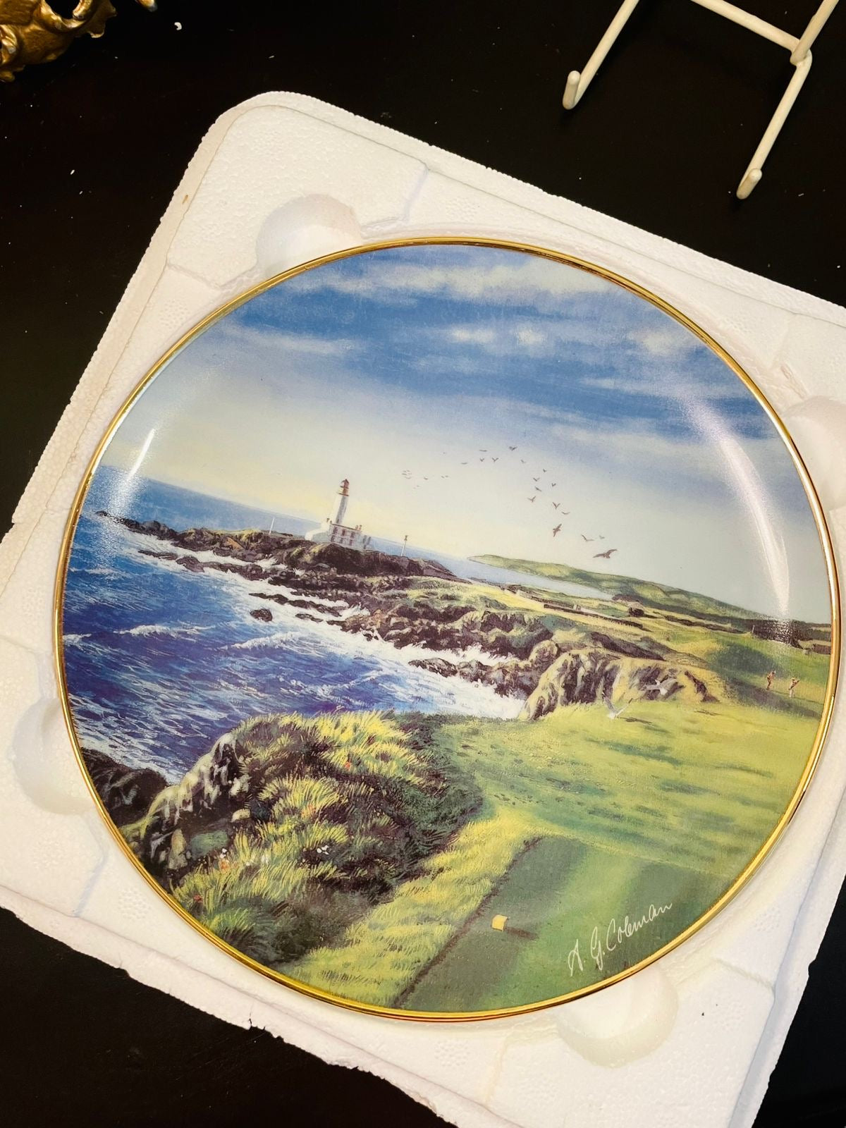 The 9th at Turnberry Golf Course Porcelain Decor Plate – A.G. Hobson
