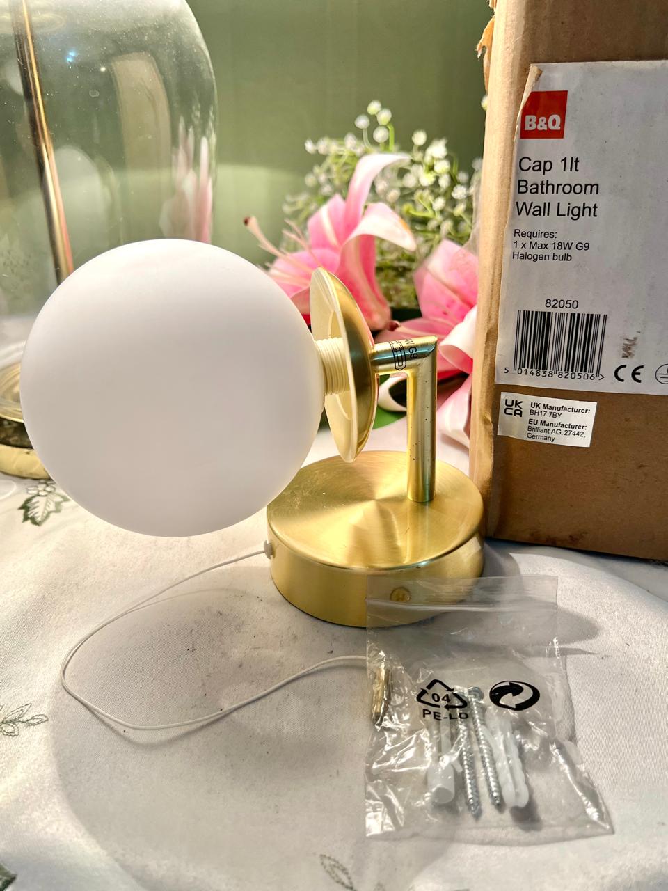 B&Q Gold Finish Wall Light with Frosted Globe