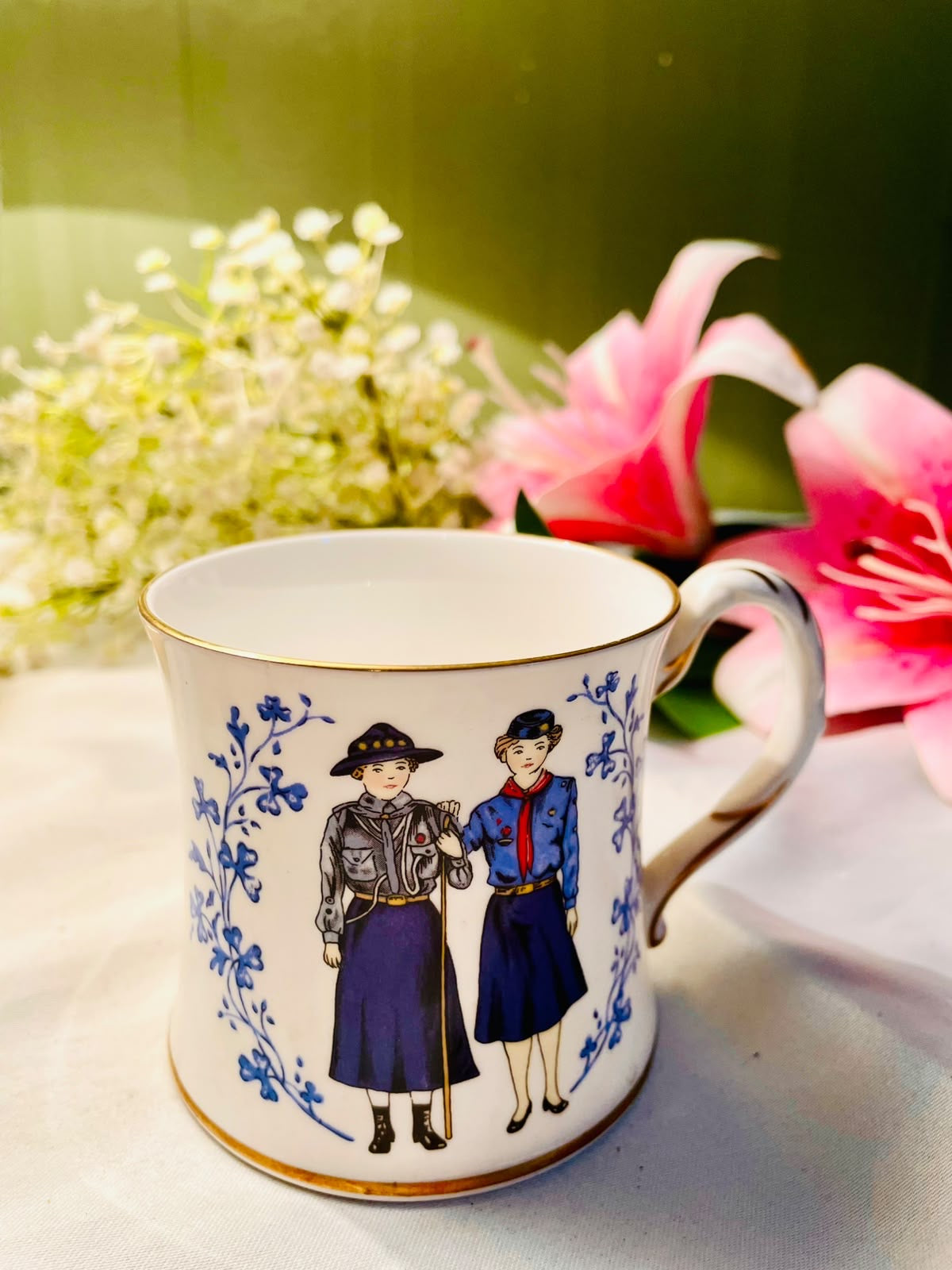 Coalport Girl Guides Bone China Mug – Blue Floral, 4 Inch