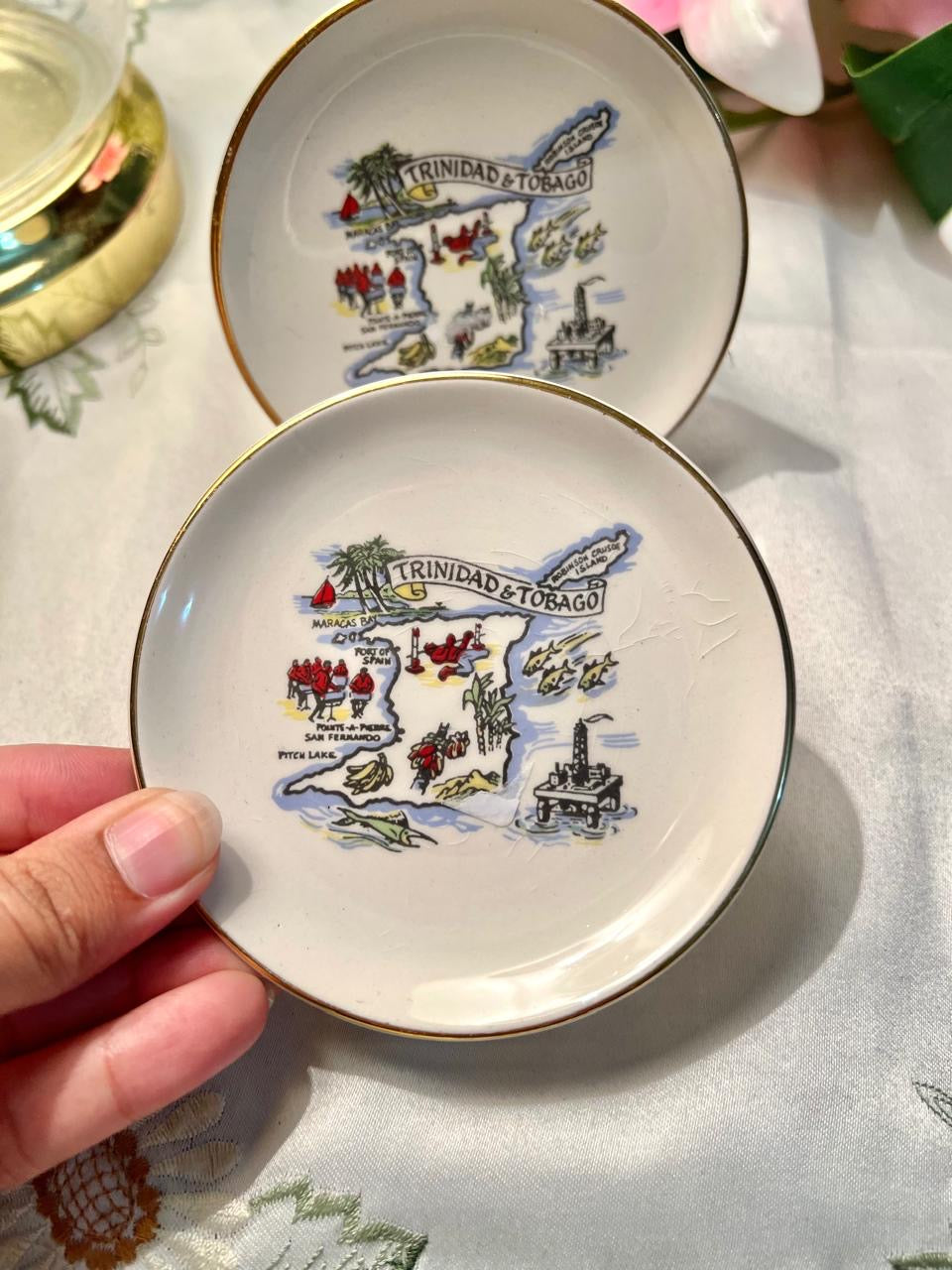 Trinidad & Tobago Souvenir Wall Plates Set of 2 10 cm