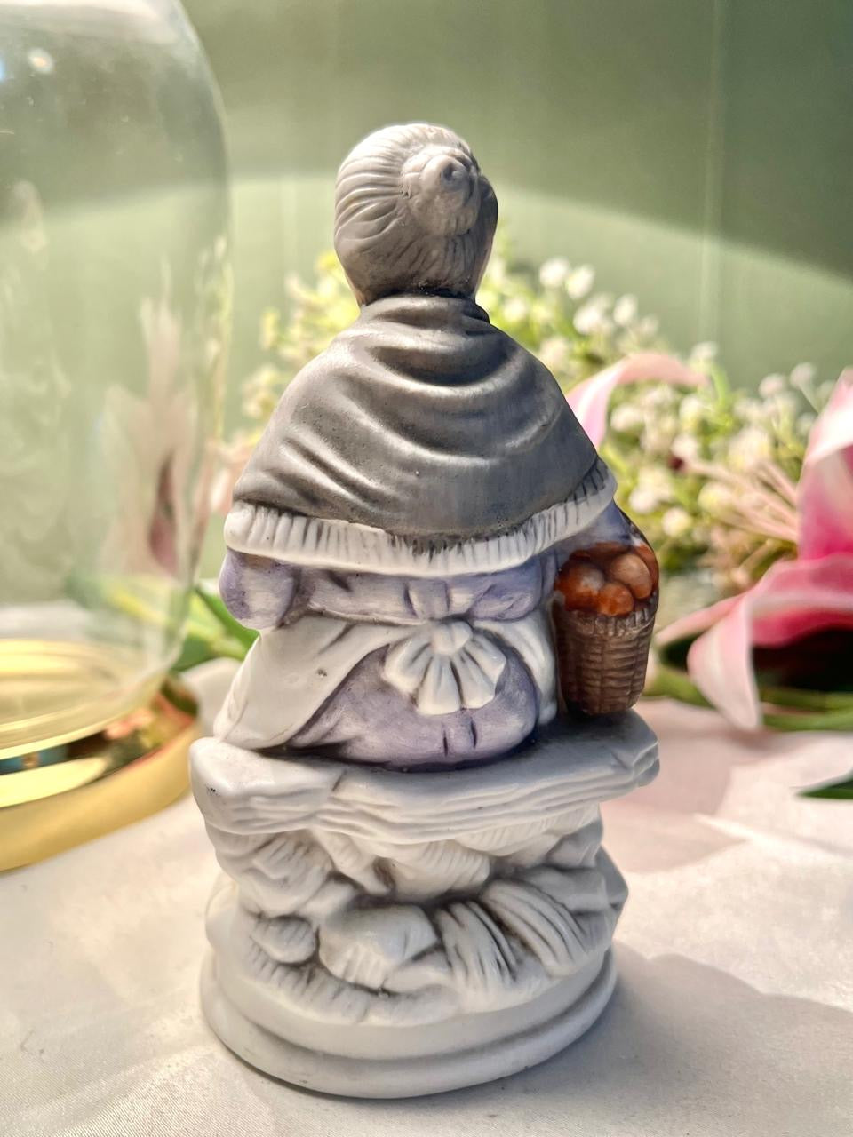 Seated Woman Basket Figurine Grey Cream 14cm - 1 Piece