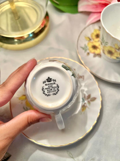 Mayfair Fine Bone China 4-Piece Floral Cup & Saucer Set England
