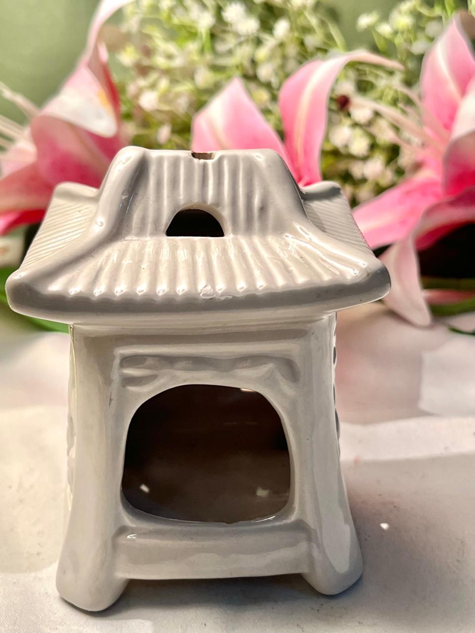 Vintage White Ceramic House Tealight Holder Approx. 11 cm