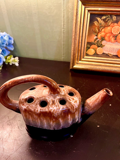 Vintage Brown Ceramic Watering Can Vase – Multi-Hole Flower Arranger