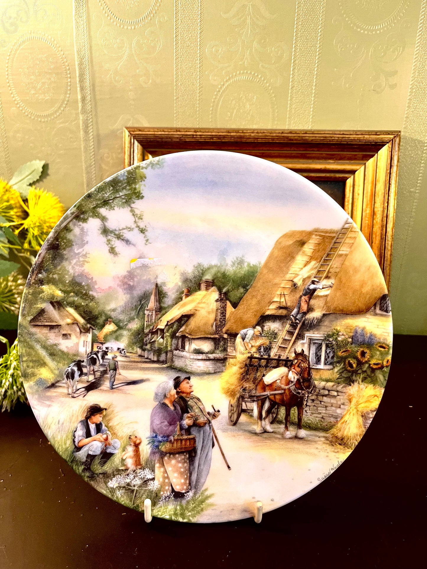 Royal Doulton The Thatcher 1990 Collector Plate 20 cm