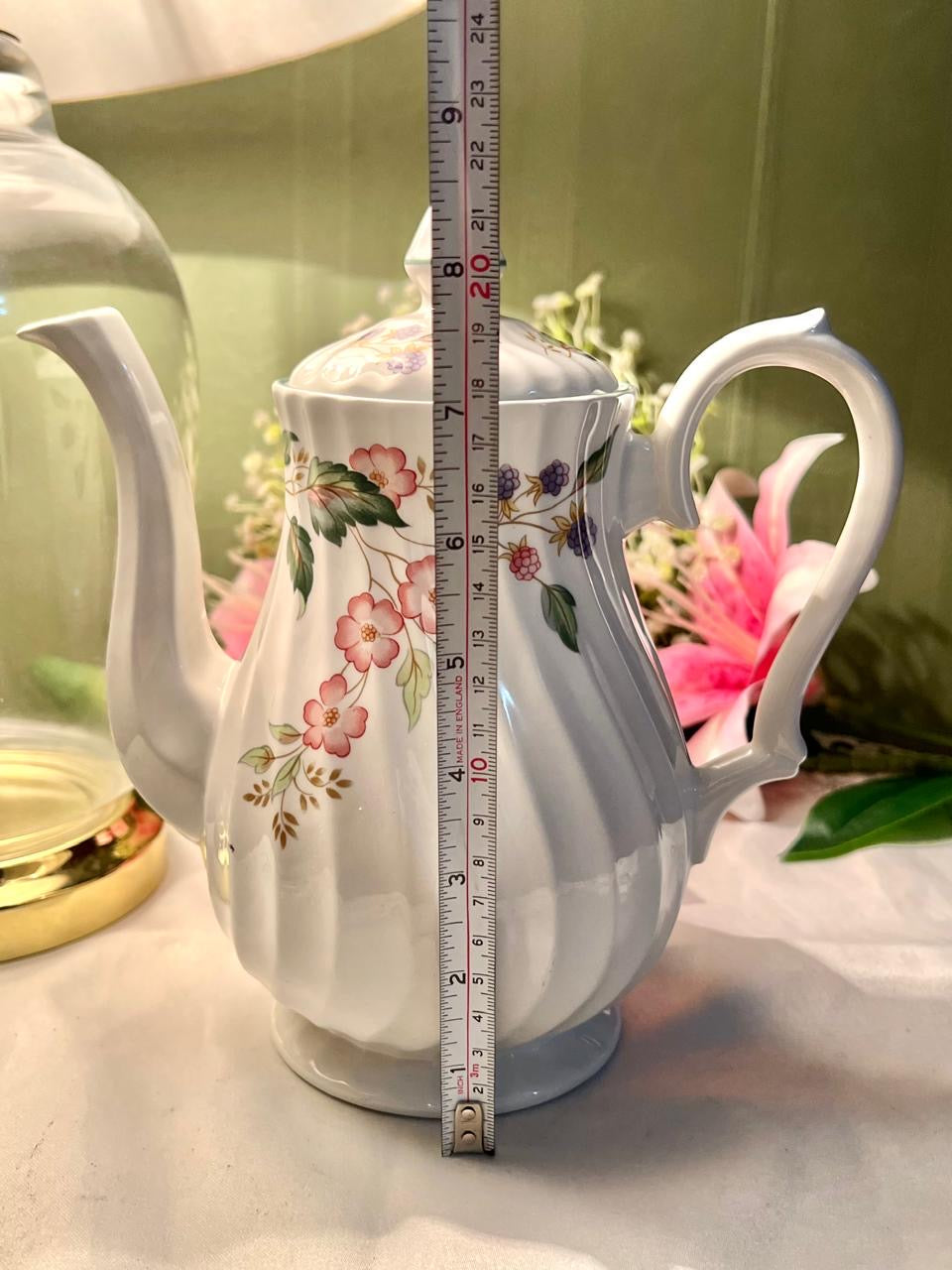BHS Victorian Rose Floral Tea Pot 8 in Made in Britain