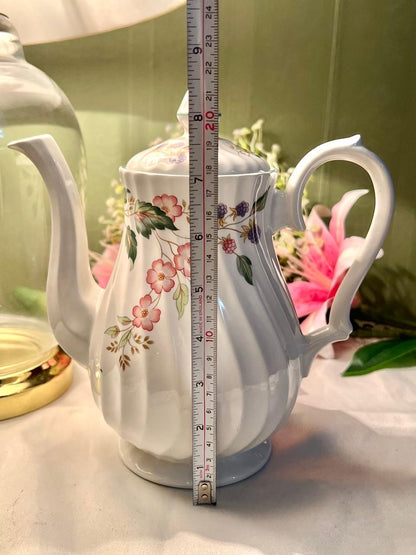 BHS Victorian Rose Floral Tea Pot 8 in Made in Britain