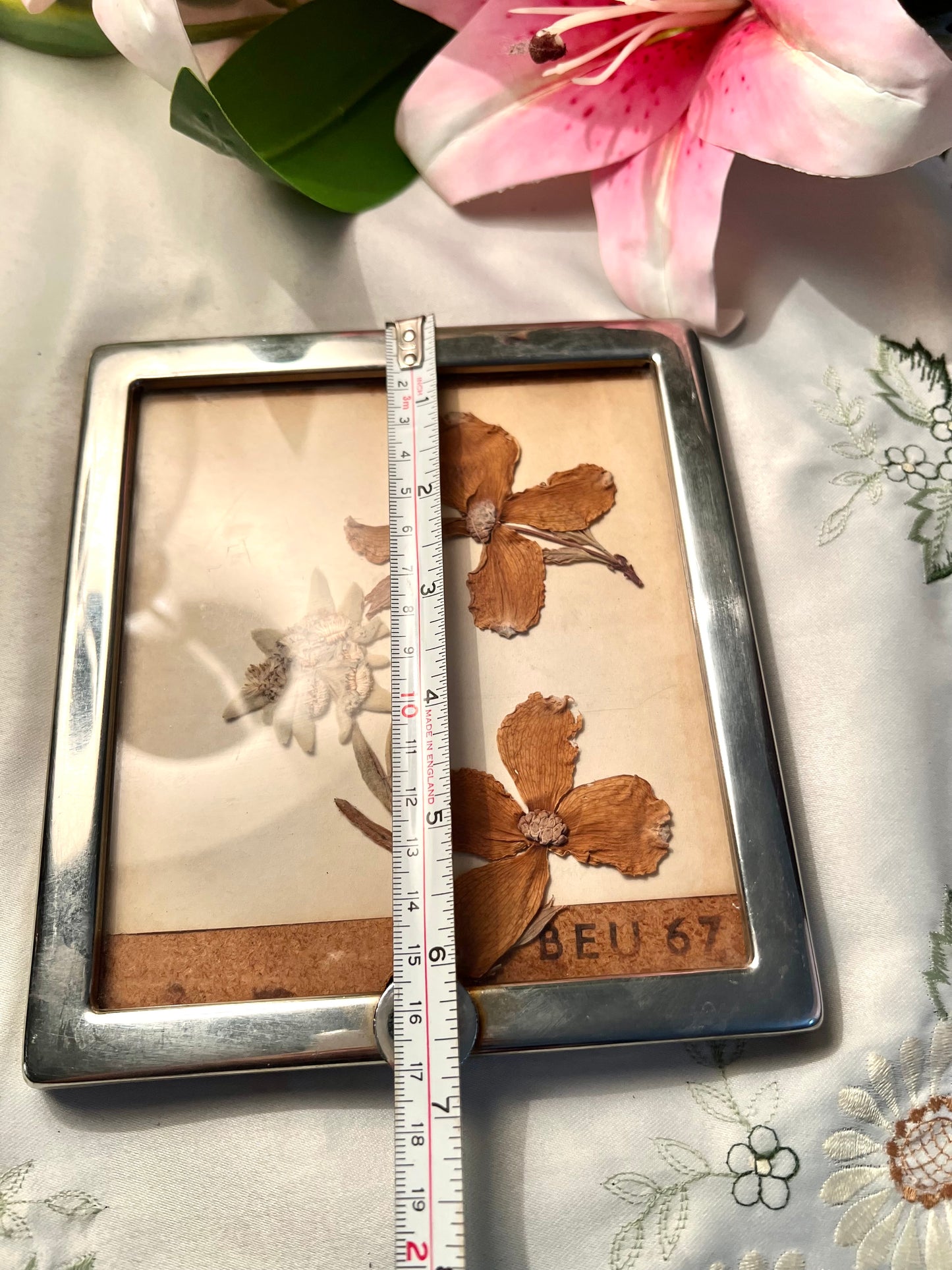 Vintage Silver Pressed Flower Glass Frame 17cm